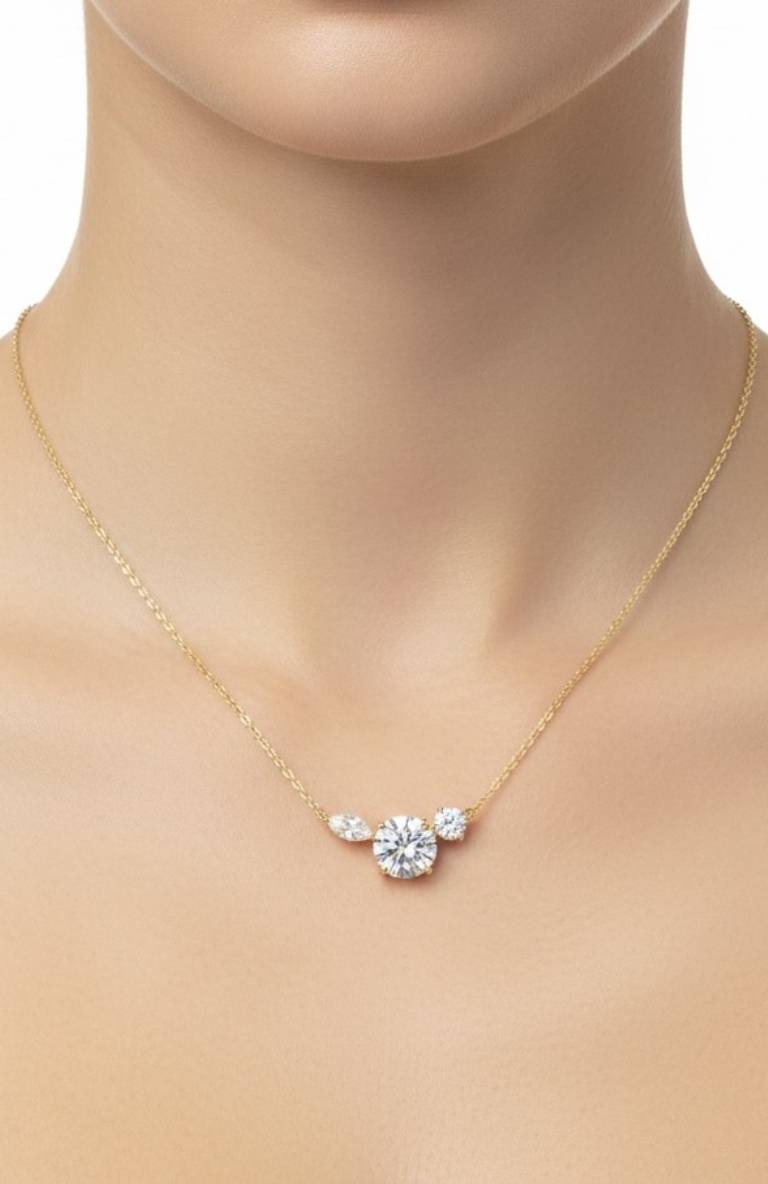 Solitaire Spark Gold Necklace